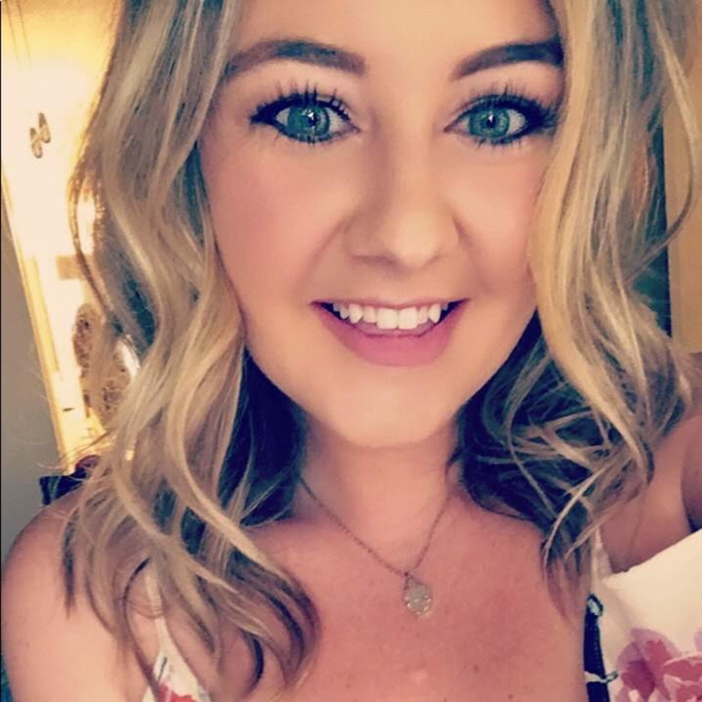 Meet your Posher, Brianna